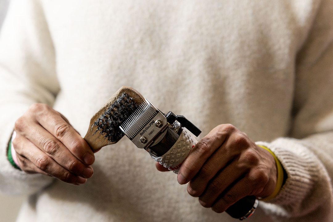 Jay Fordham '25 cleans an electric razor