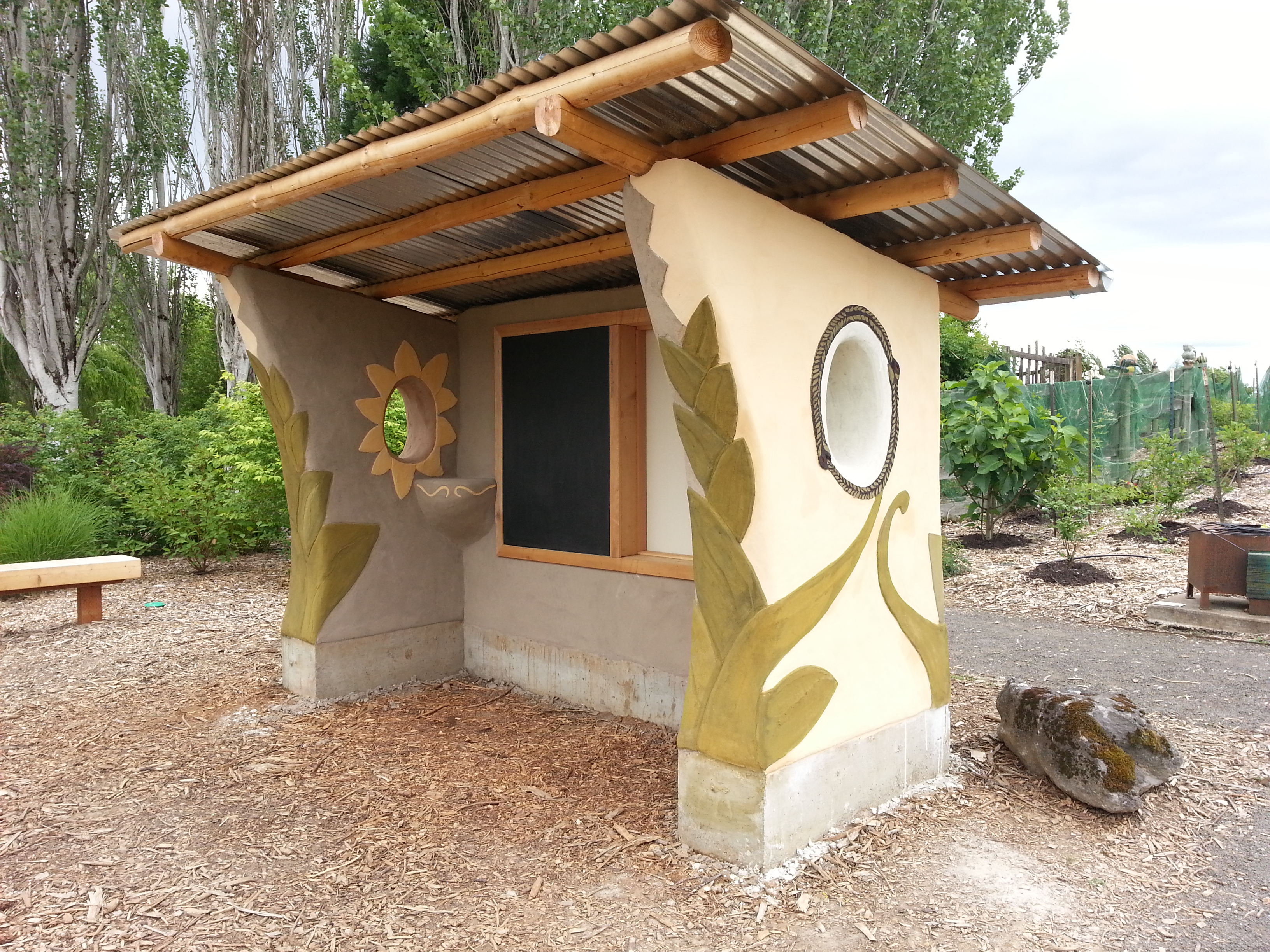 Kiosk, Portland Community College | "As part of a class I taught at Portland Community College's Rock Creek campus I led students and Learning Garden volunteers to build and plaster this informational welcome kiosk."