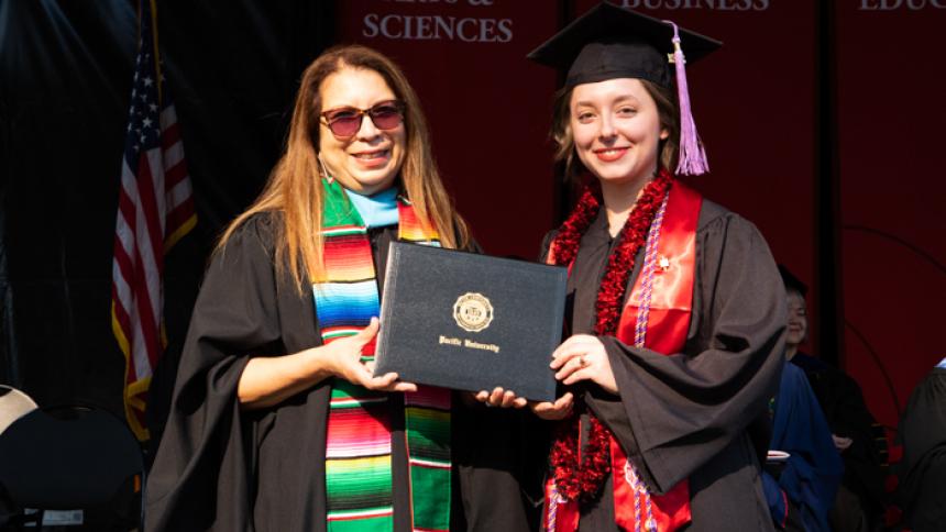 Adair Pardi receives award at August commencement