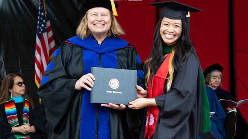 Jessica Nguyen receives award at August commencement
