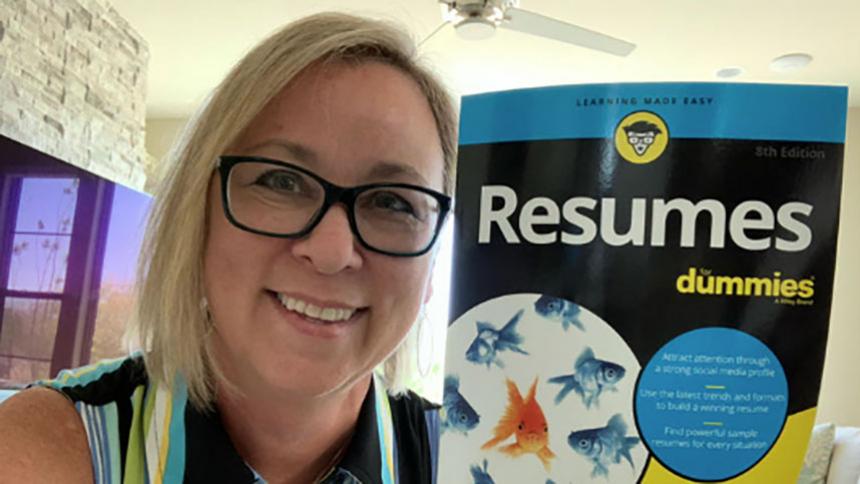 Lucie Yeomans MAT '97 With A Copy Of Resmues For Dummies