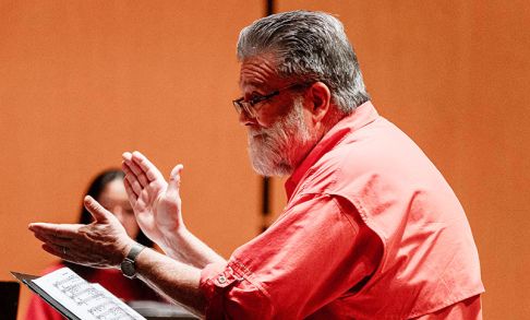 Scott Tuomi Conducts At A Recent Chamber Singers Rehearsal