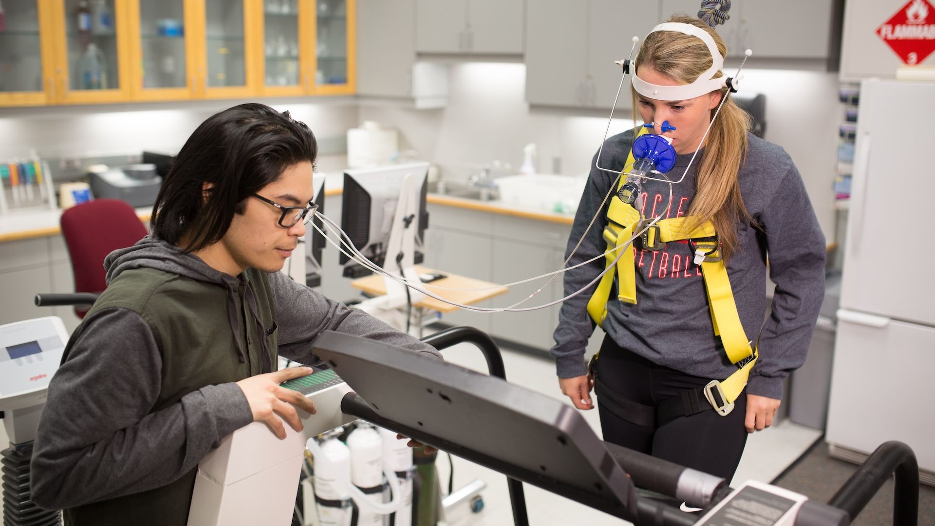 kinesiology students doing exercise testing